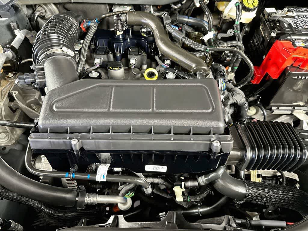 Certified 2025 Ford Escape Active AWD/4WD image 9