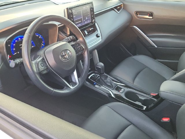 Used 2022 Toyota Corolla Cross XLE w/ Black Badges Package (TMS) FWD image 3