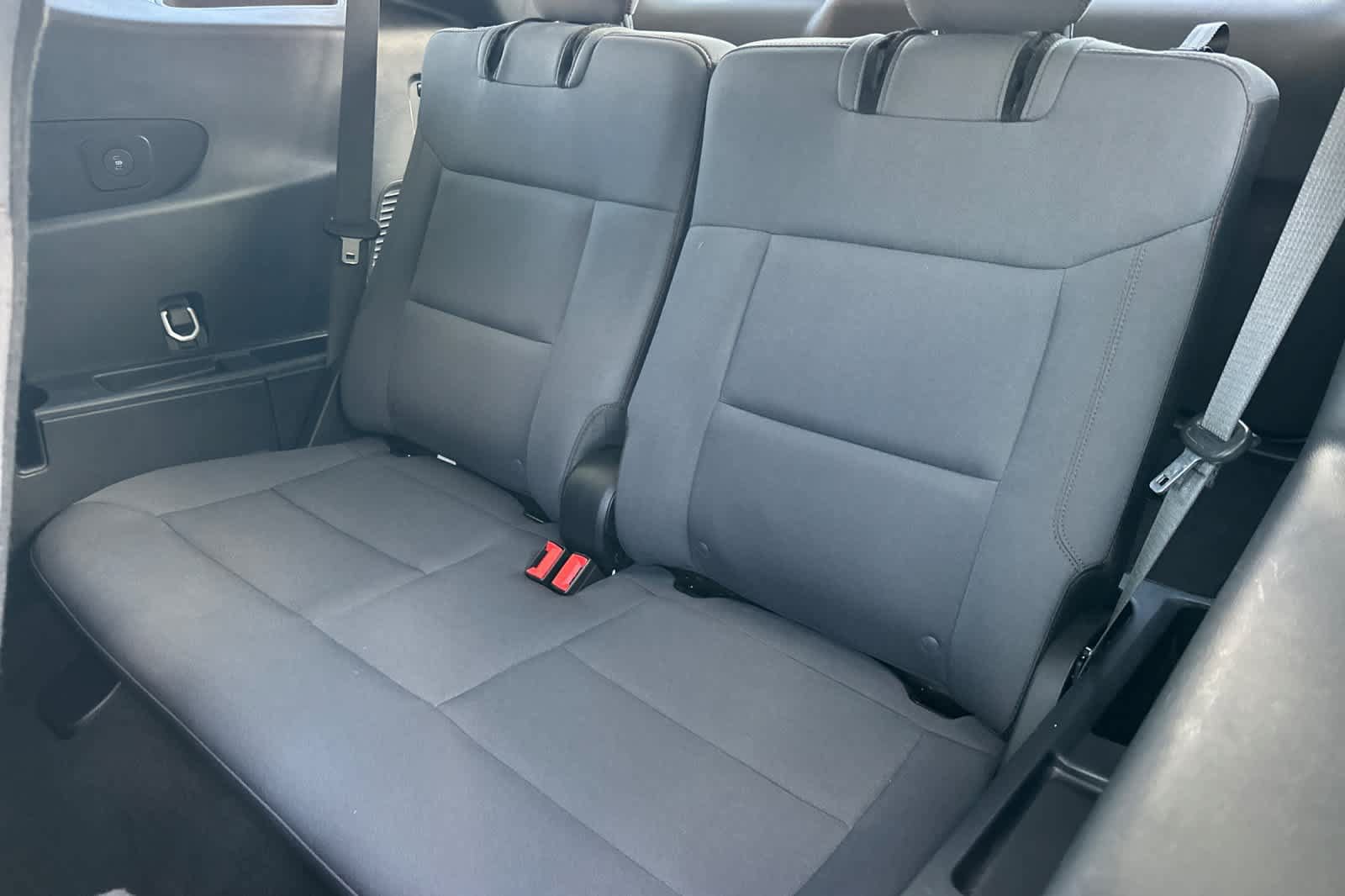 Certified 2025 Ford Explorer Active RWD image 16