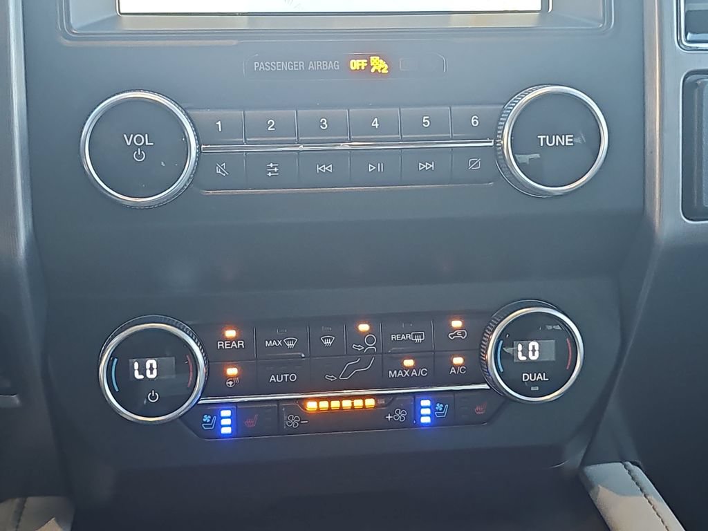 Certified 2021 Ford Expedition Max Platinum AWD/4WD image 23