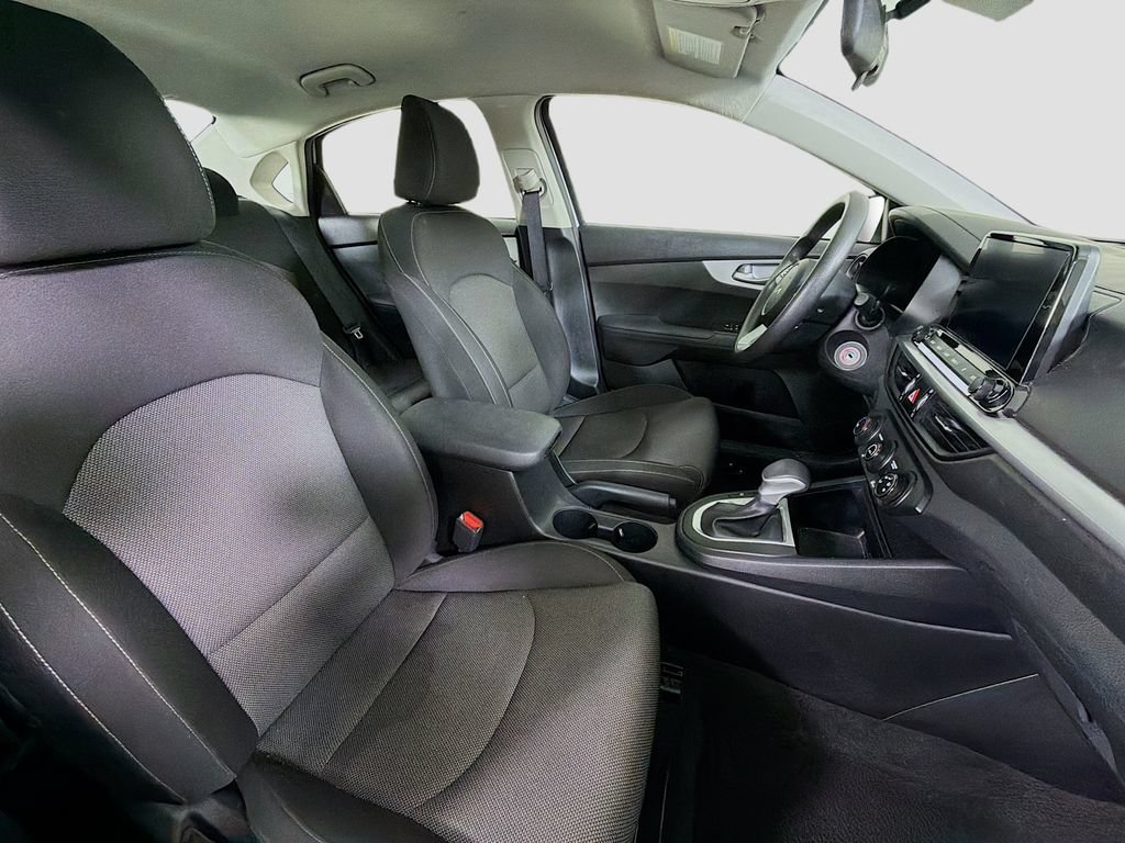 Used 2024 Kia Forte LXS FWD image 28