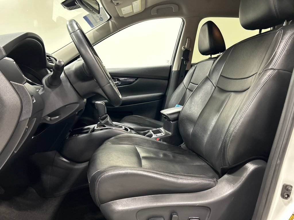 Used 2019 Nissan Rogue SL AWD/4WD image 11
