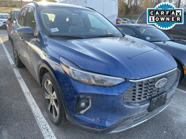 Certified 2023 Ford Escape Platinum w/ Premium Technology Package image 2