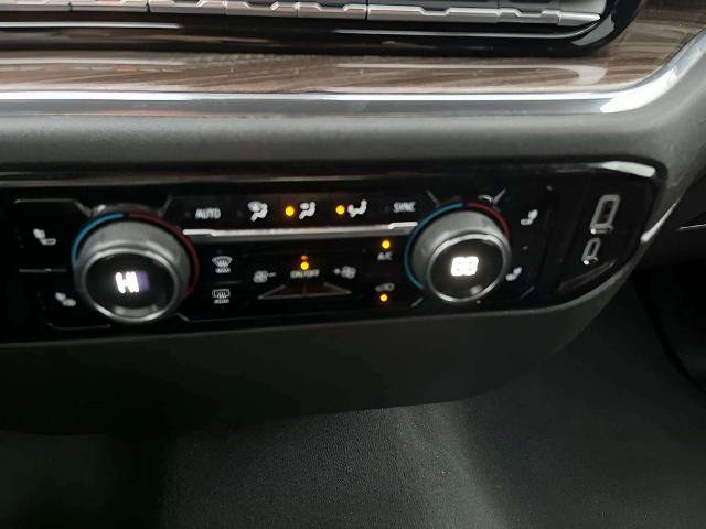 Used 2023 Chevrolet Silverado 1500 LT AWD/4WD image 32