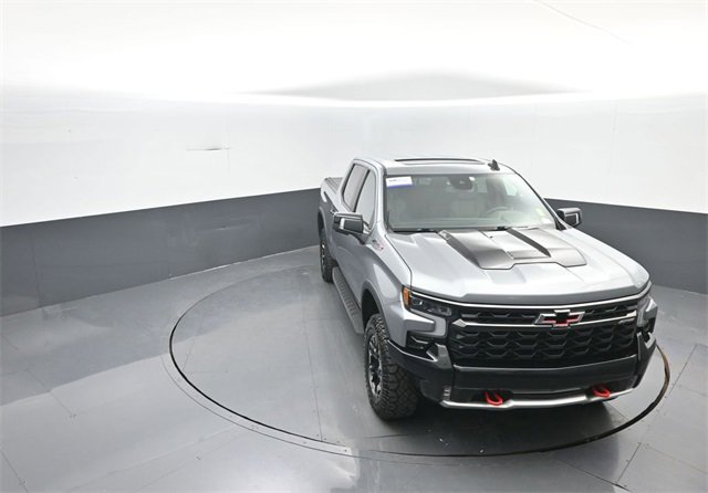 Used 2023 Chevrolet Silverado 1500 ZR2 image 16