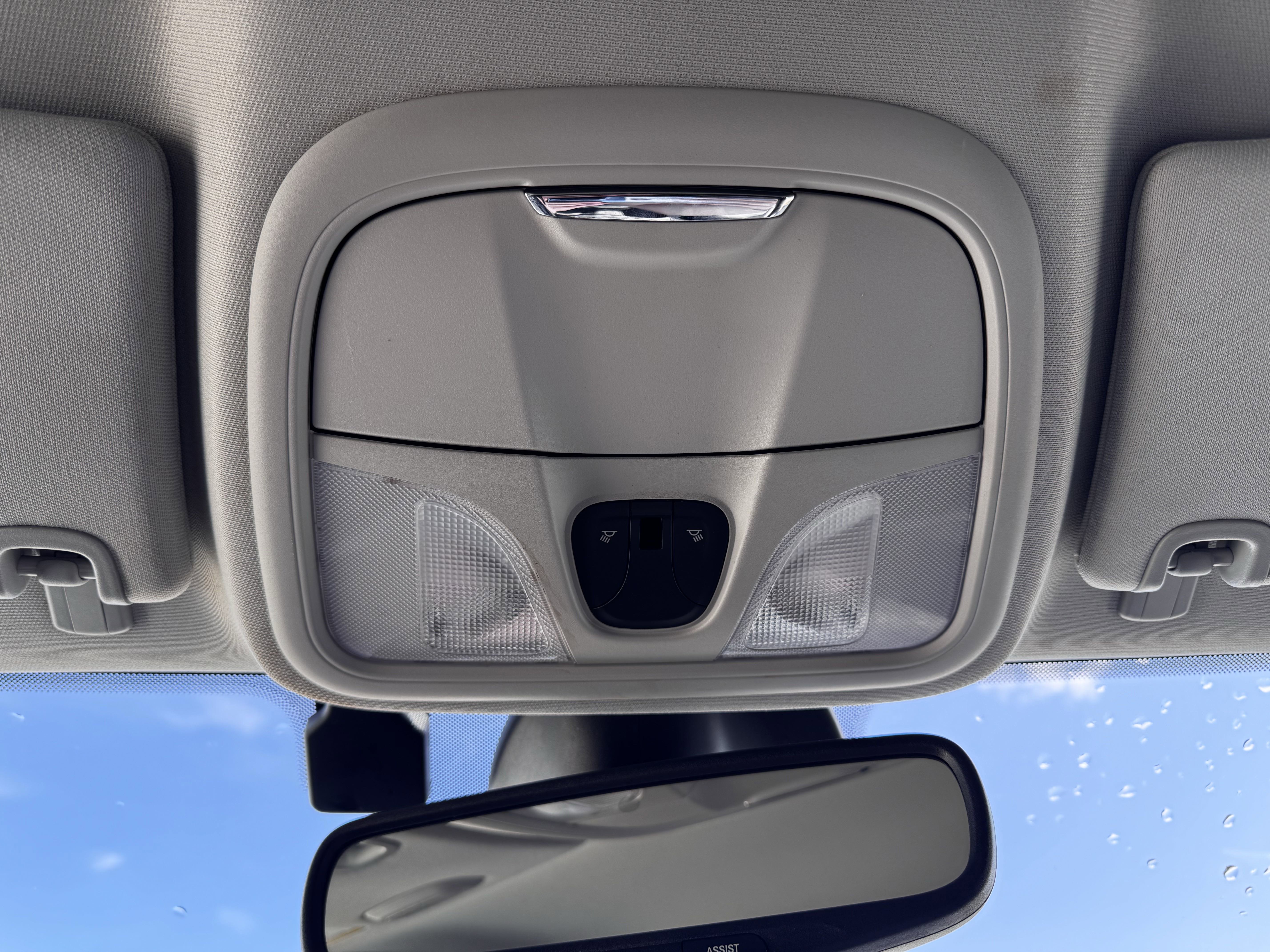 Used 2023 Jeep Cherokee Altitude Lux image 29