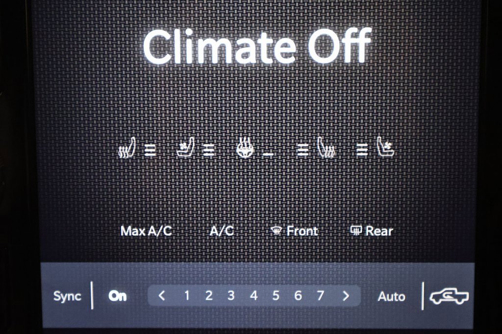 Used 2022 RAM 2500 Limited image 33