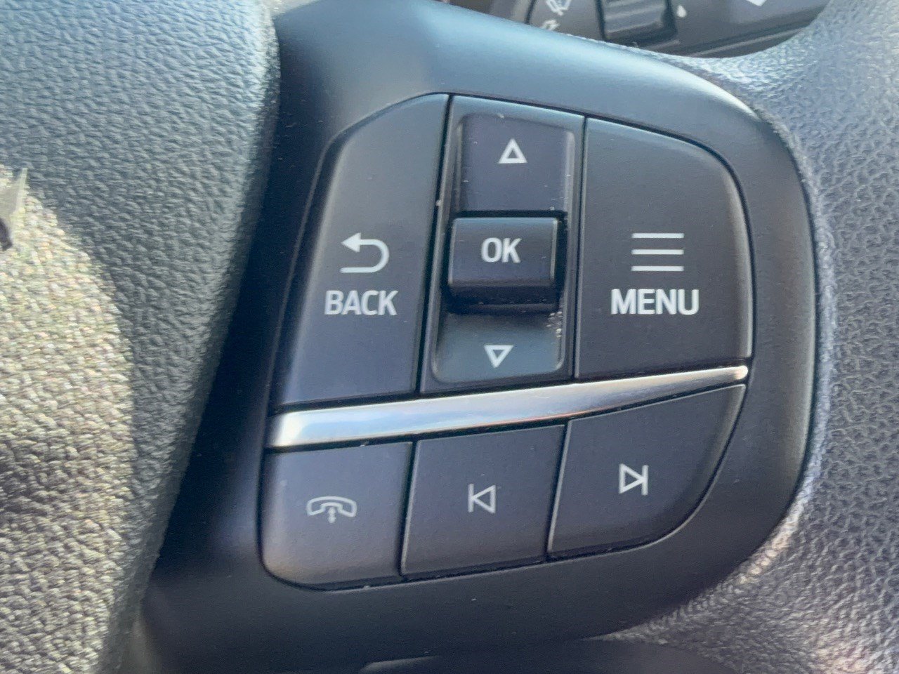 Certified 2025 Ford Escape Active AWD/4WD image 19