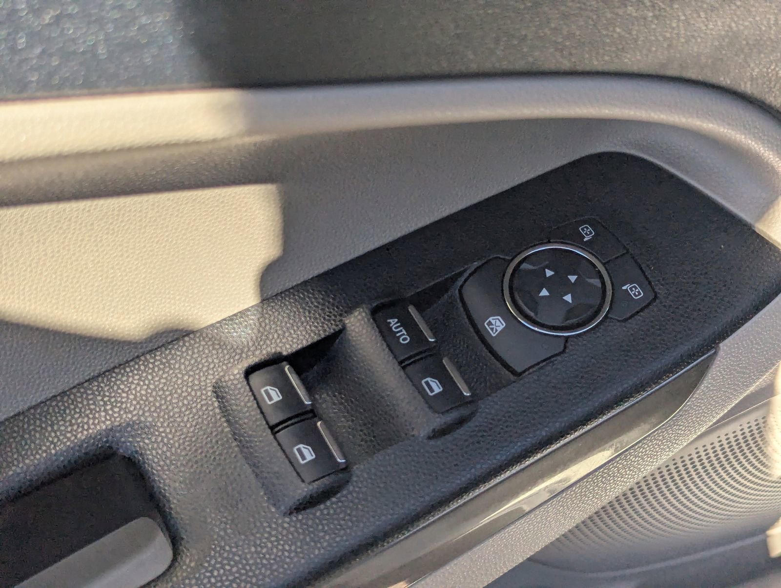 Certified 2022 Ford EcoSport SE w/ SE Convenience Package image 21