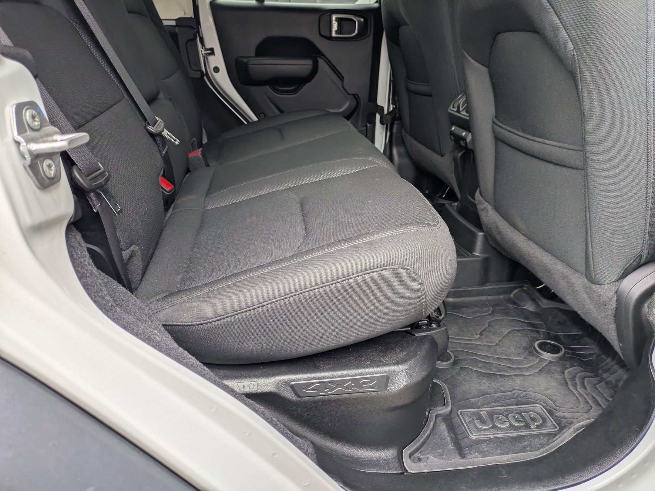 Used 2023 Jeep Wrangler Unlimited image 30