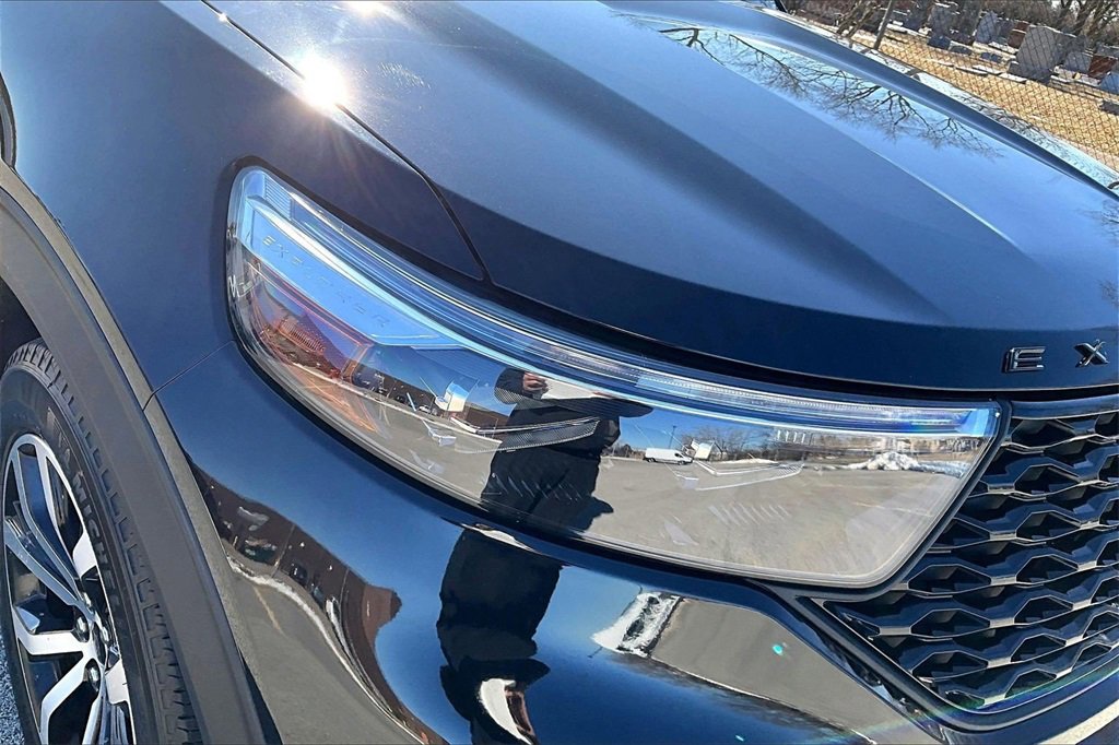 Certified 2020 Ford Explorer ST w/ Premium Technology Package image 29