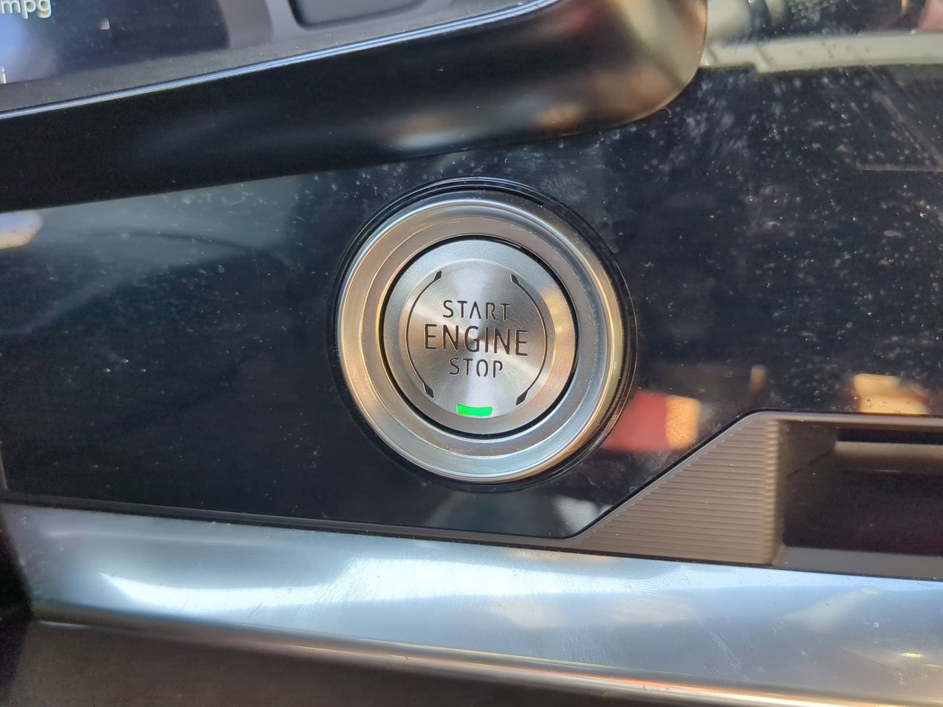 Used 2022 Chevrolet Corvette Stingray Premium Cpe w/ Z51 Performance Package image 59