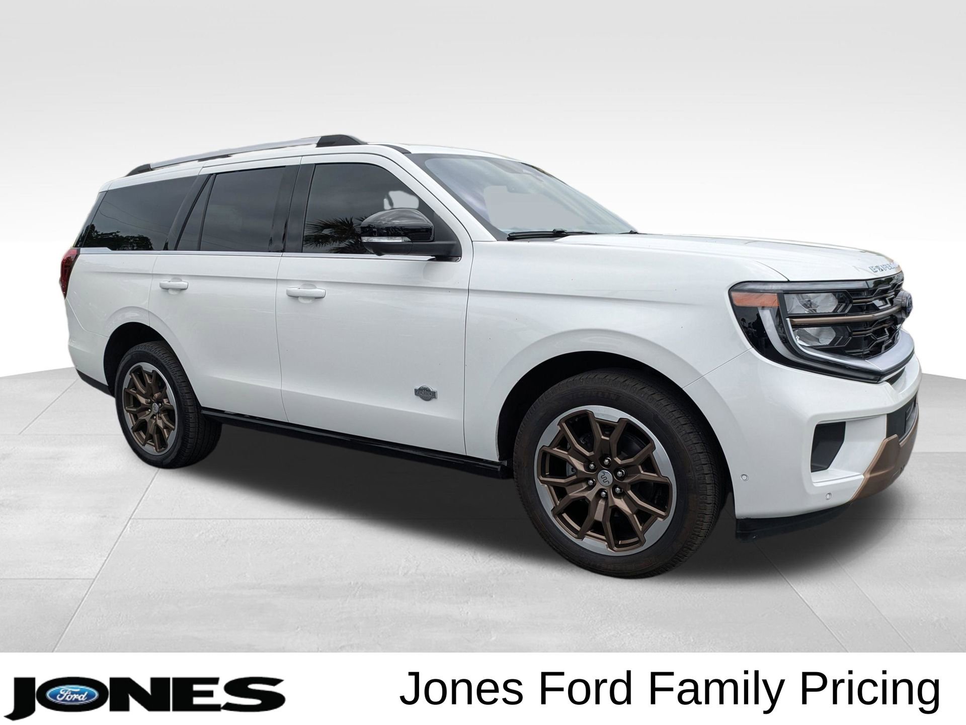 Certified 2025 Ford Expedition King Ranch AWD/4WD image 1