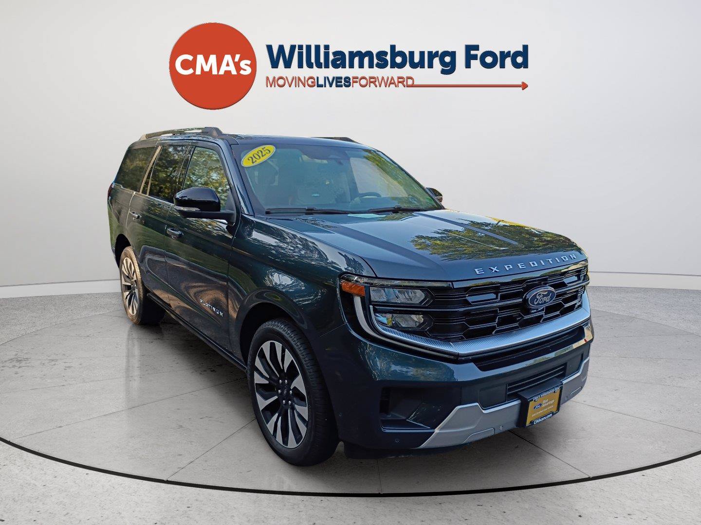 Certified 2025 Ford Expedition Platinum w/ Driver's Package AWD/4WD image 28
