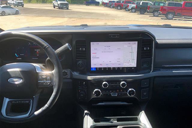 Certified 2025 Ford F250 Platinum w/ FX4 Off-Road Package AWD/4WD image 5