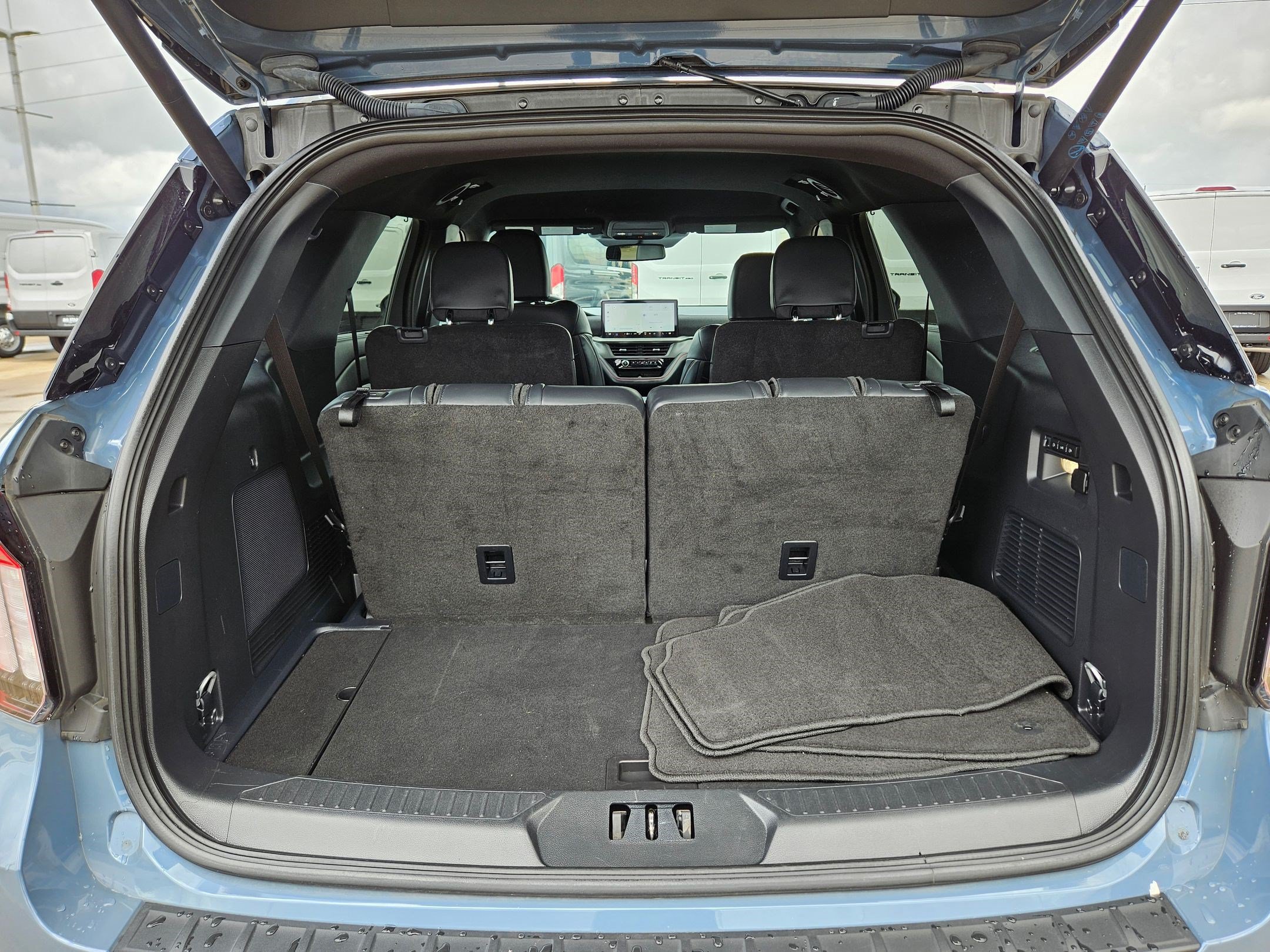 Certified 2025 Ford Explorer ST RWD image 31