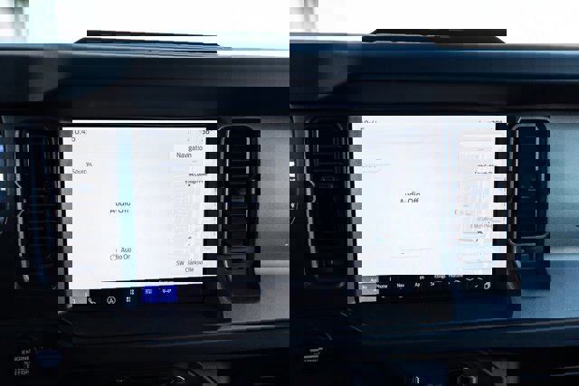 Certified 2025 Ford Bronco Badlands image 18