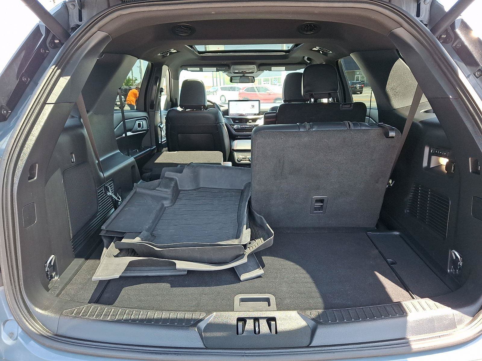 Certified 2025 Ford Explorer ST w/ Sun And Sound Package AWD/4WD image 31