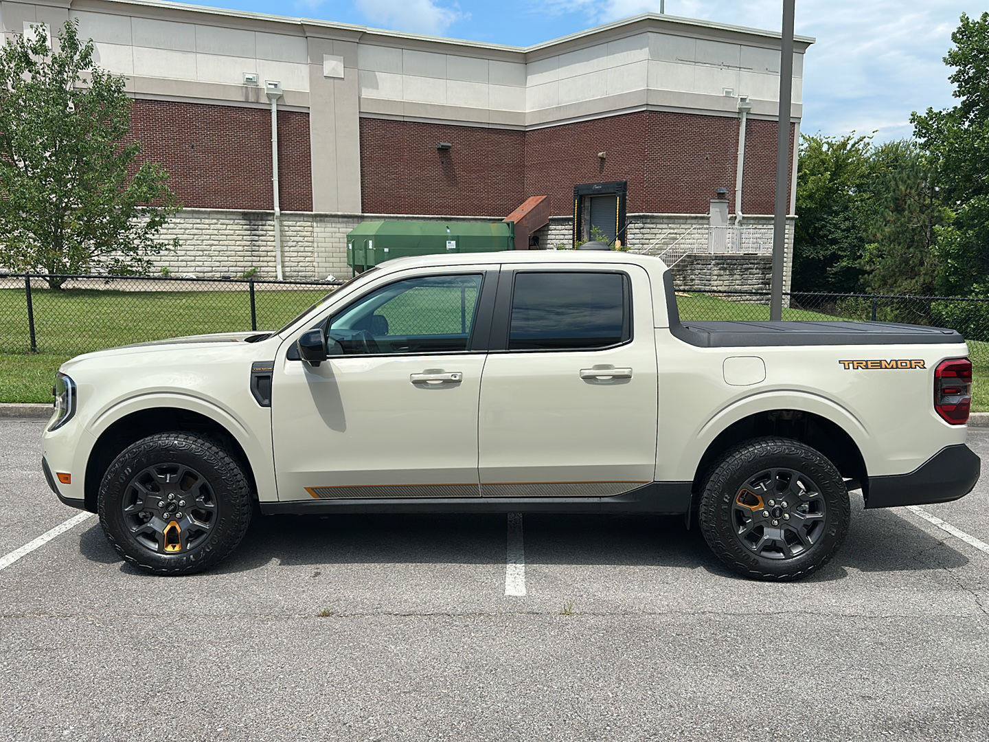 Certified 2025 Ford Maverick Tremor AWD/4WD image 2