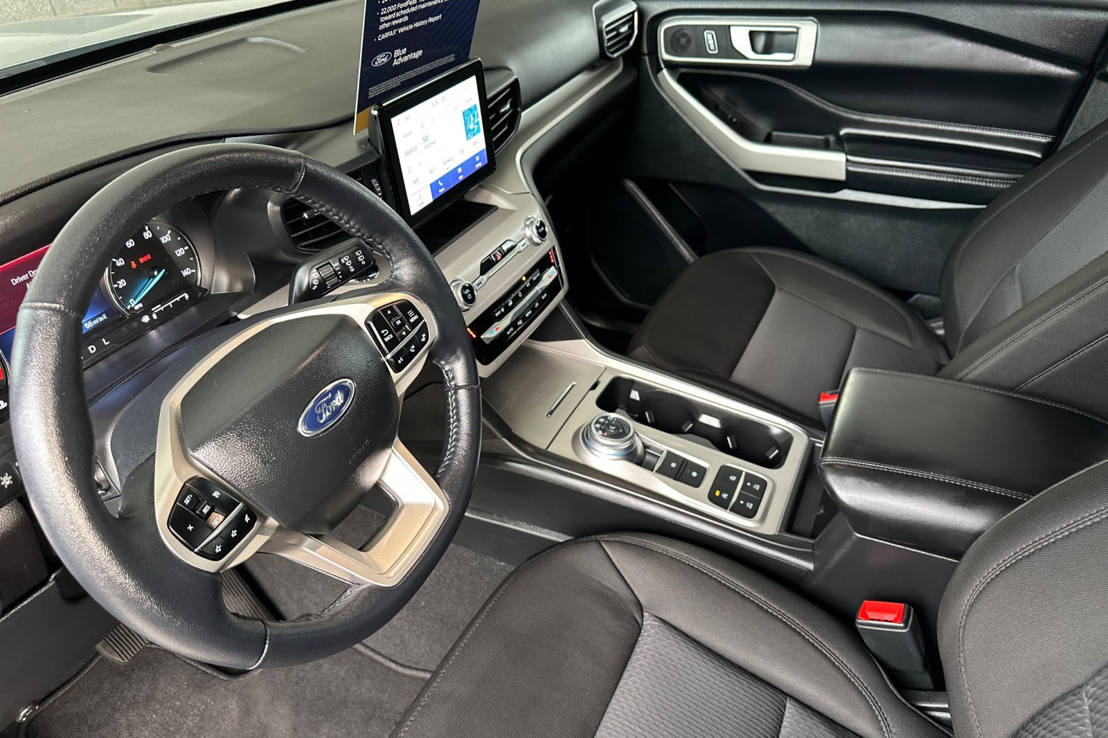 Certified 2023 Ford Explorer XLT image 9