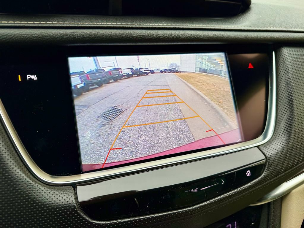 Used 2017 Cadillac XT5 Premium Luxury image 24