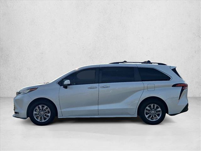 Used 2022 Toyota Sienna XLE FWD image 9