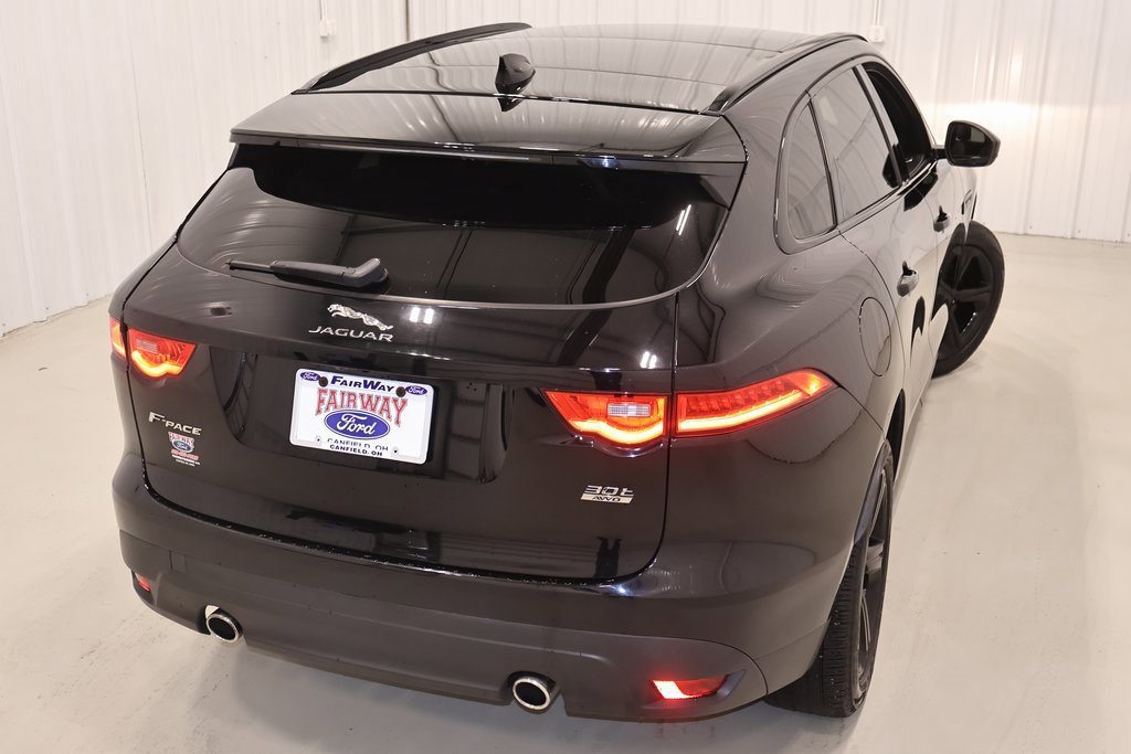 Used 2018 Jaguar F-PACE Premium image 7