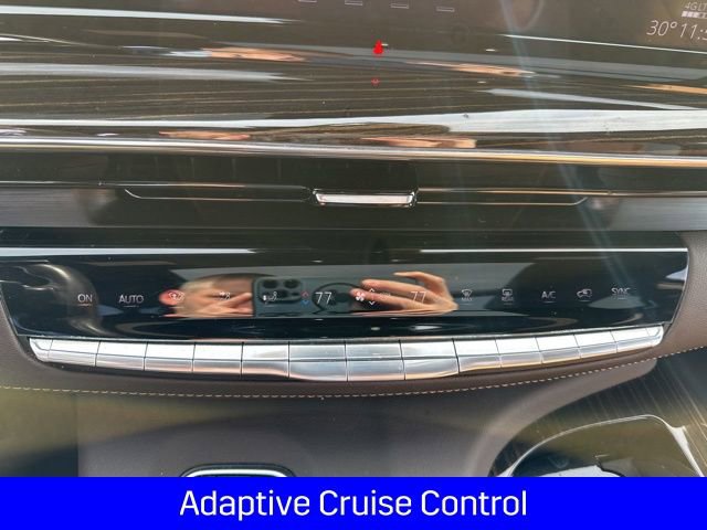 Used 2021 Cadillac Escalade Premium Luxury w/ Driver Assist Tech Package image 32