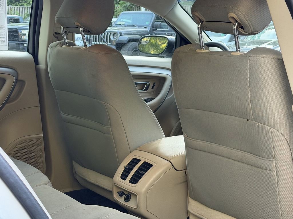 Certified 2019 Ford Taurus SE FWD image 13