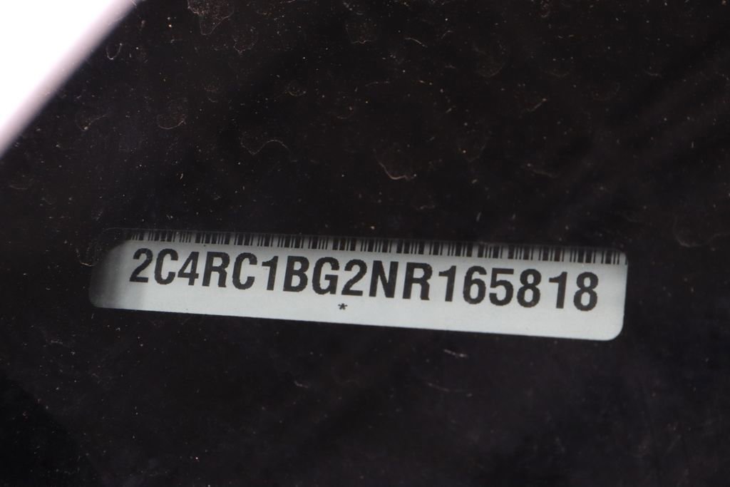 Used 2022 Chrysler Pacifica Touring-L FWD image 34