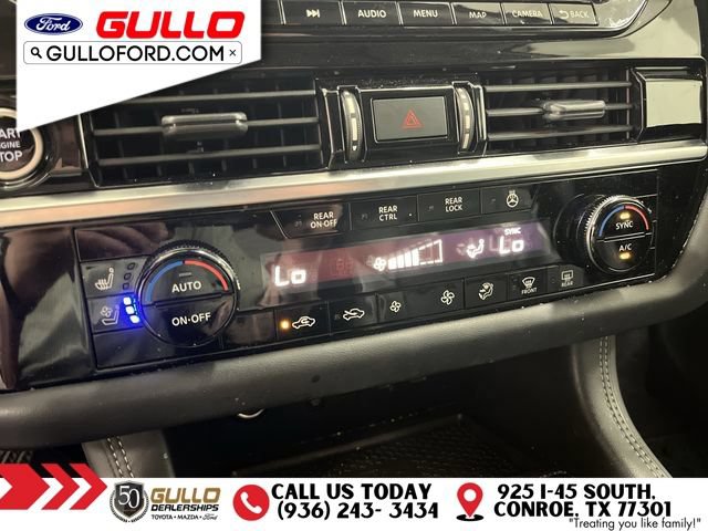 Used 2024 Nissan Pathfinder Platinum FWD image 27