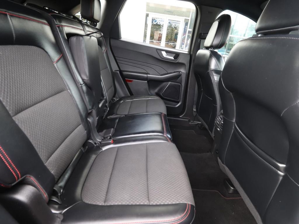 Certified 2023 Ford Escape ST-Line w/ Tech Pack #1 image 23