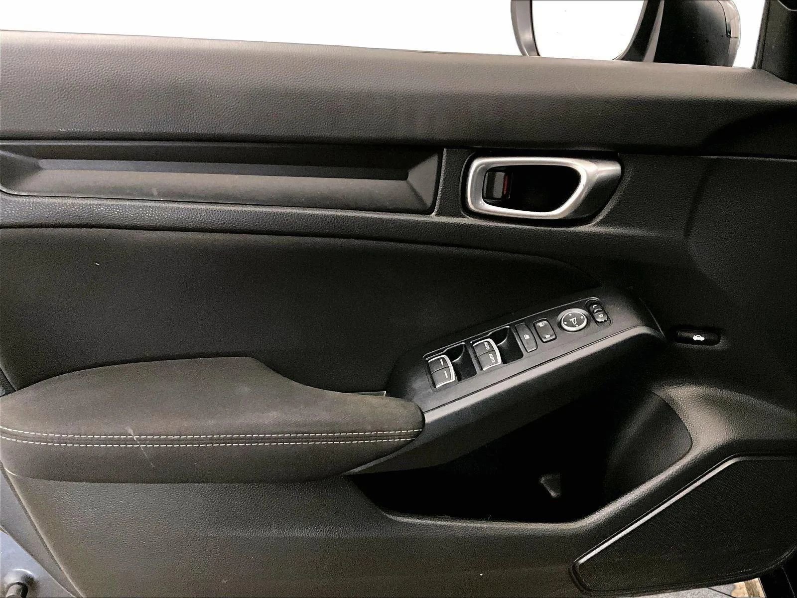 Used 2023 Honda Civic Sport image 22