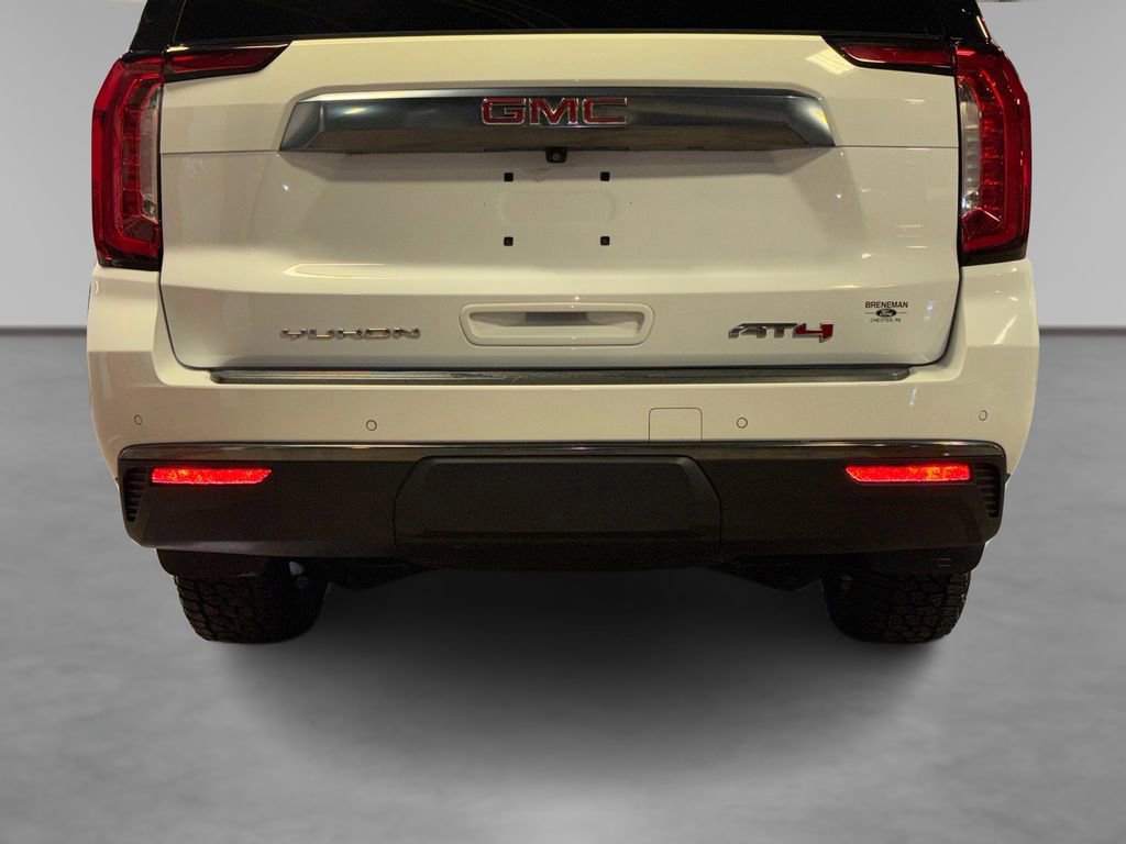 Used 2022 GMC Yukon XL AT4 image 5