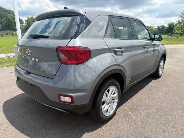 Used 2021 Hyundai Venue SE FWD image 7