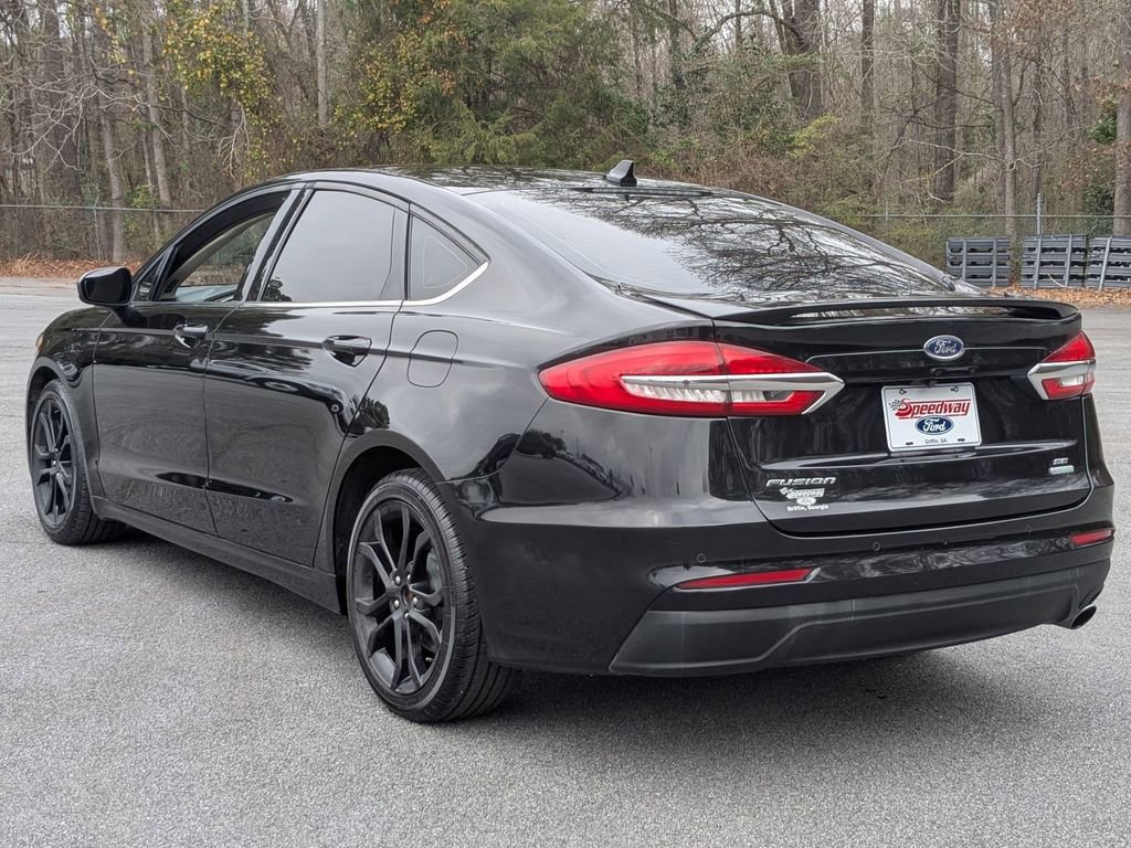 Certified 2019 Ford Fusion SE w/ Equipment Group 151A image 3