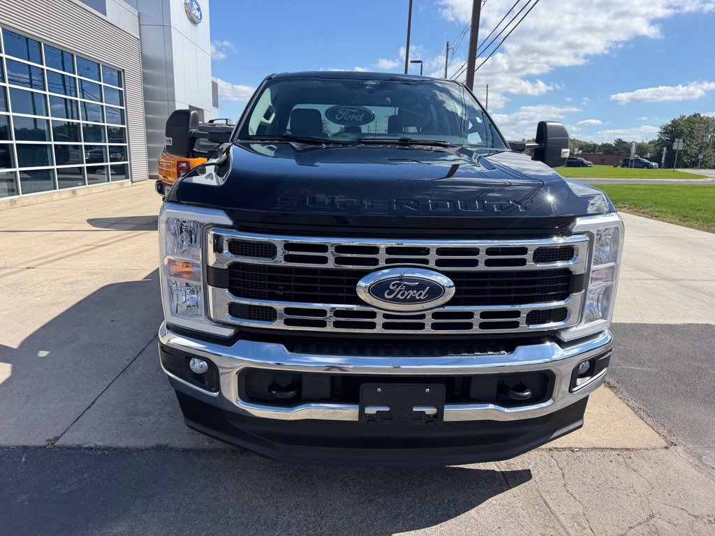 Certified 2025 Ford F250 XLT AWD/4WD image 6