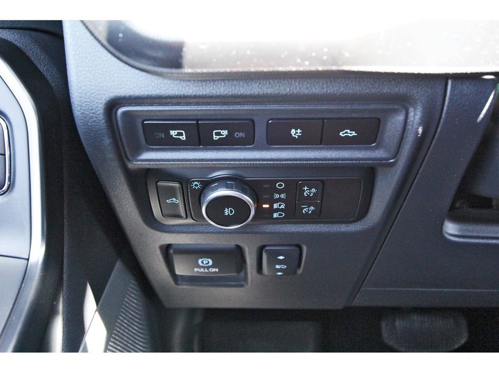 Certified 2024 Ford F150 Platinum w/ Equipment Group 702A High AWD/4WD image 19