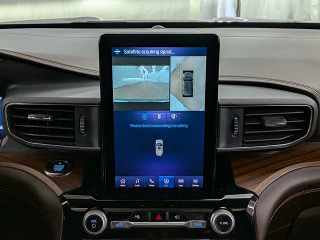 Certified 2021 Ford Explorer King Ranch w/ Premium Technology Package image 37