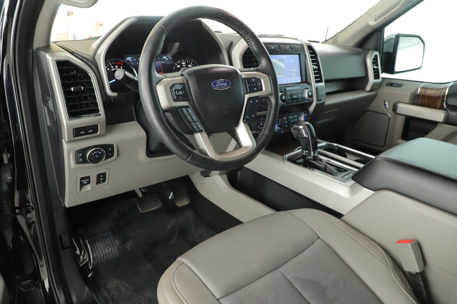 Certified 2020 Ford F150 Lariat w/ Equipment Group 502A Luxury AWD/4WD image 10