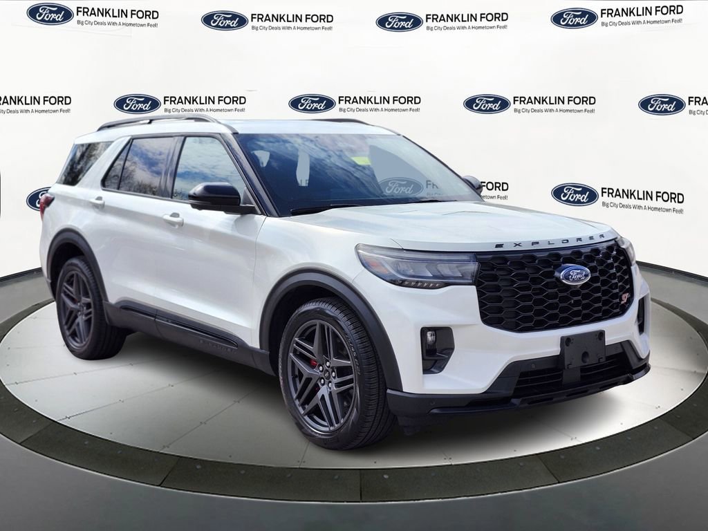 Certified 2025 Ford Explorer ST image 7