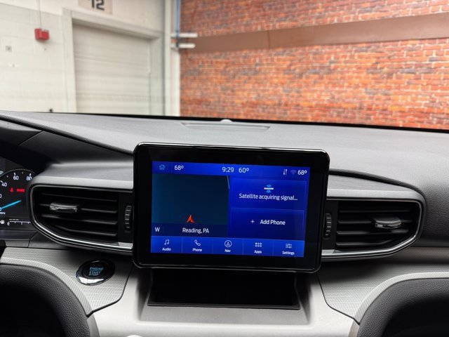 Certified 2022 Ford Explorer XLT w/ Equipment Group 202A image 19