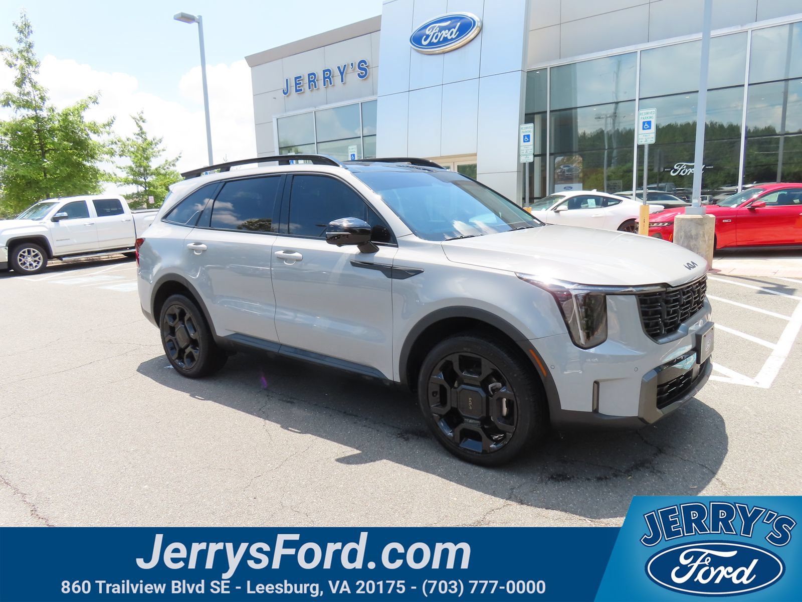 Used 2025 Kia Sorento SX