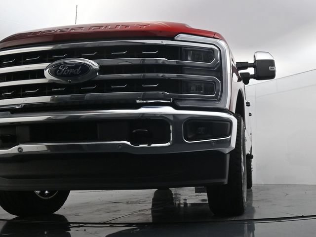Certified 2025 Ford F350 Lariat w/ Lariat Ultimate Package AWD/4WD image 32