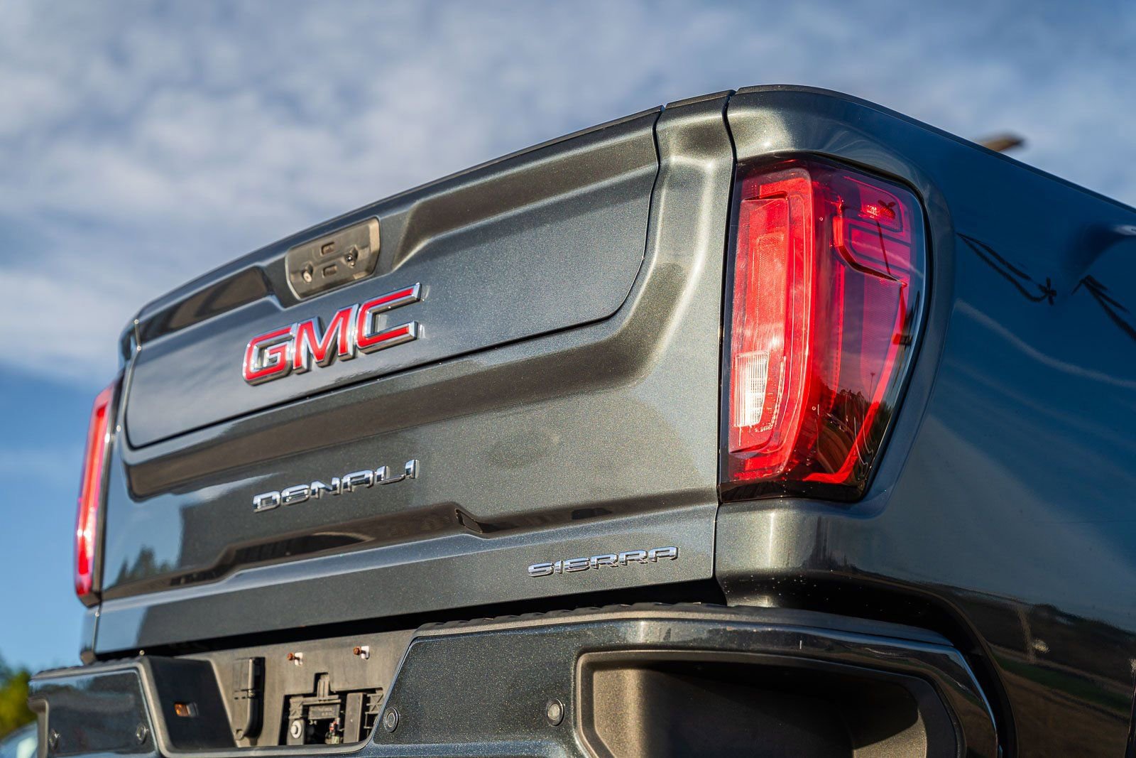 Used 2022 GMC Sierra 2500 Denali image 15