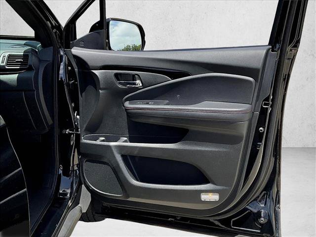Used 2024 Honda Ridgeline Black Edition image 18