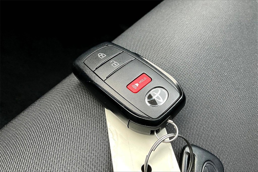 Used 2024 Toyota Tacoma SR image 11