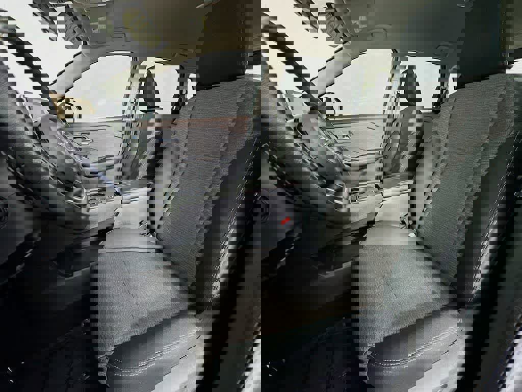 Used 2021 Nissan Rogue SV image 12