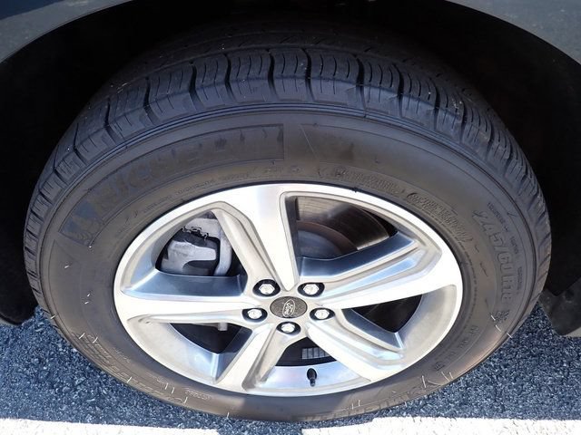 Certified 2023 Ford Edge SEL w/ Convenience Package AWD/4WD image 13