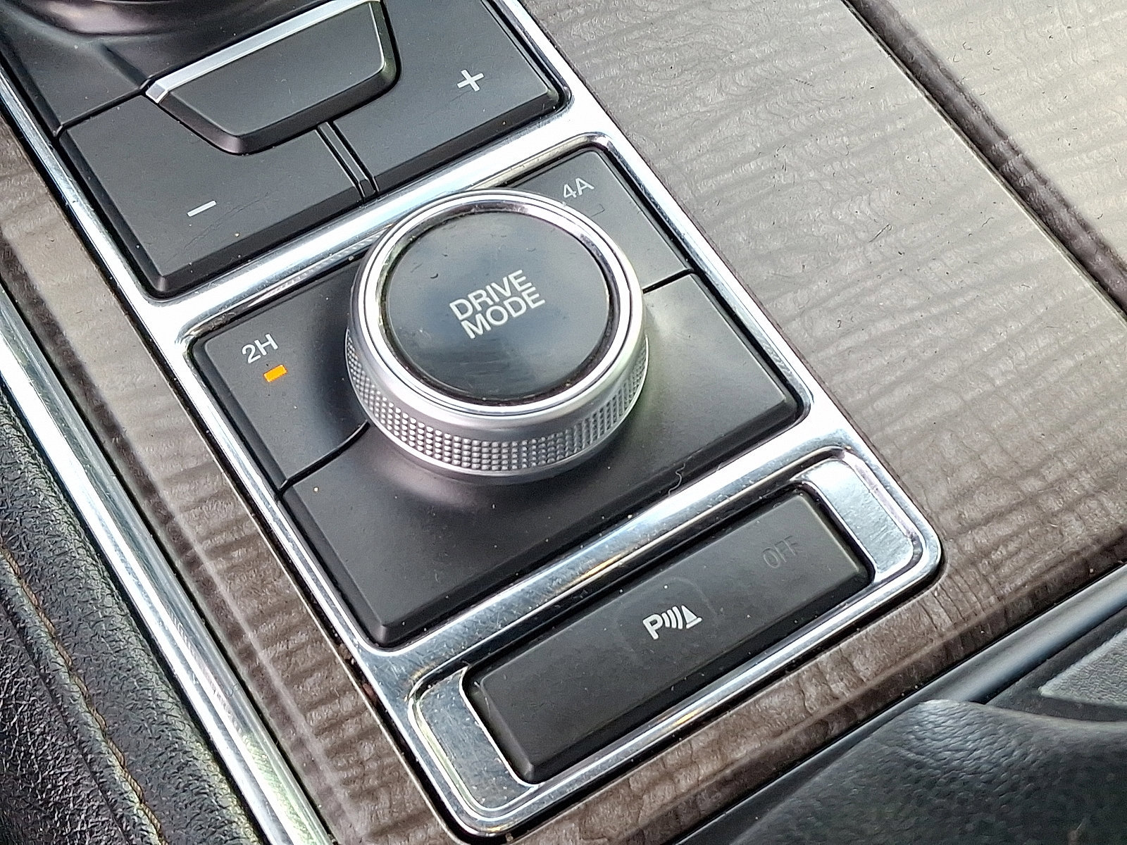 Certified 2021 Ford Expedition Limited image 25